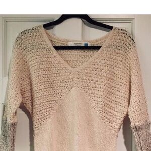 Sparrow Women's V-Neck Sweater in Cream and Gray